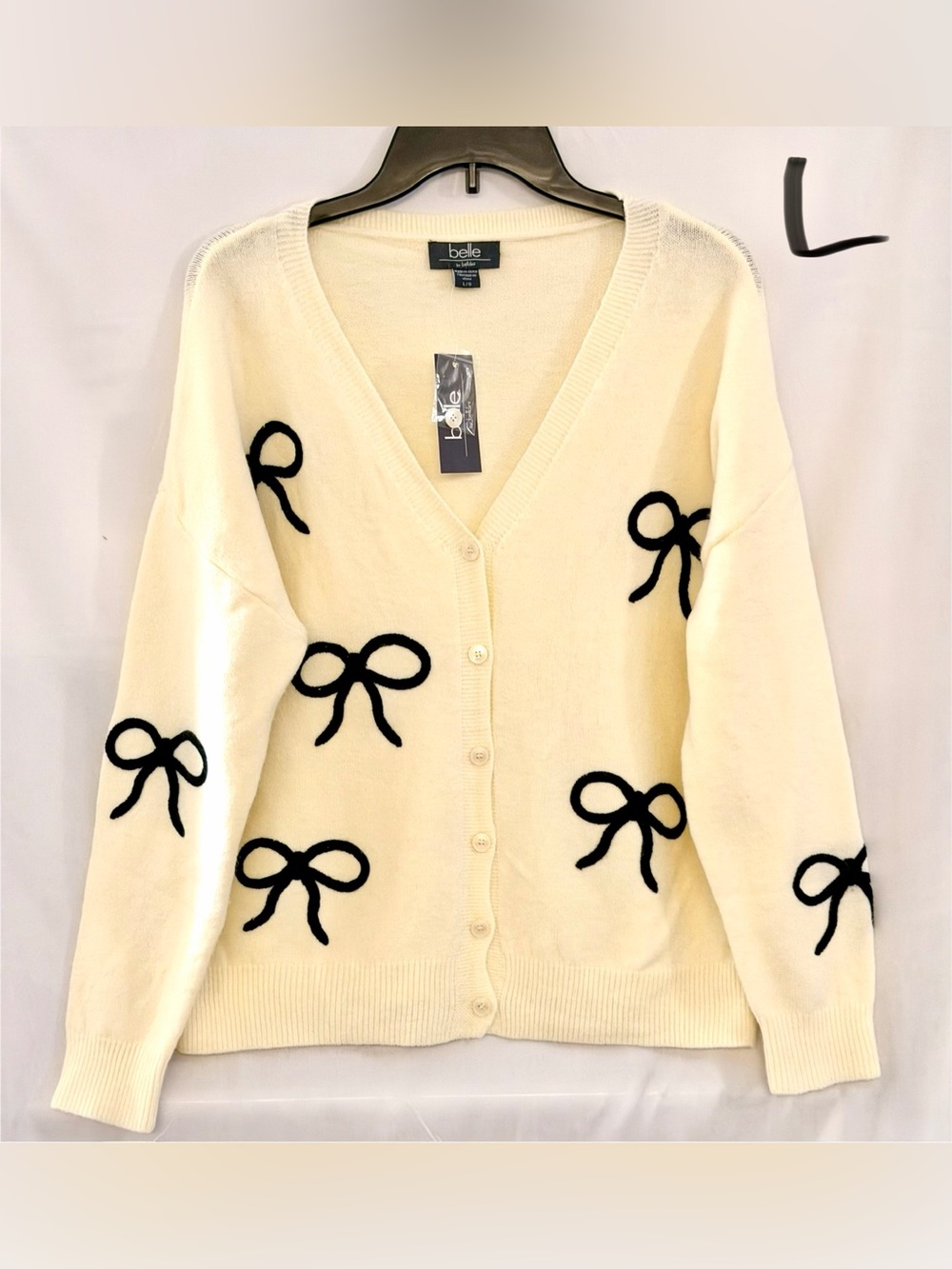 belle Cream V-Neck Bow-Appliqué Button Cardigan